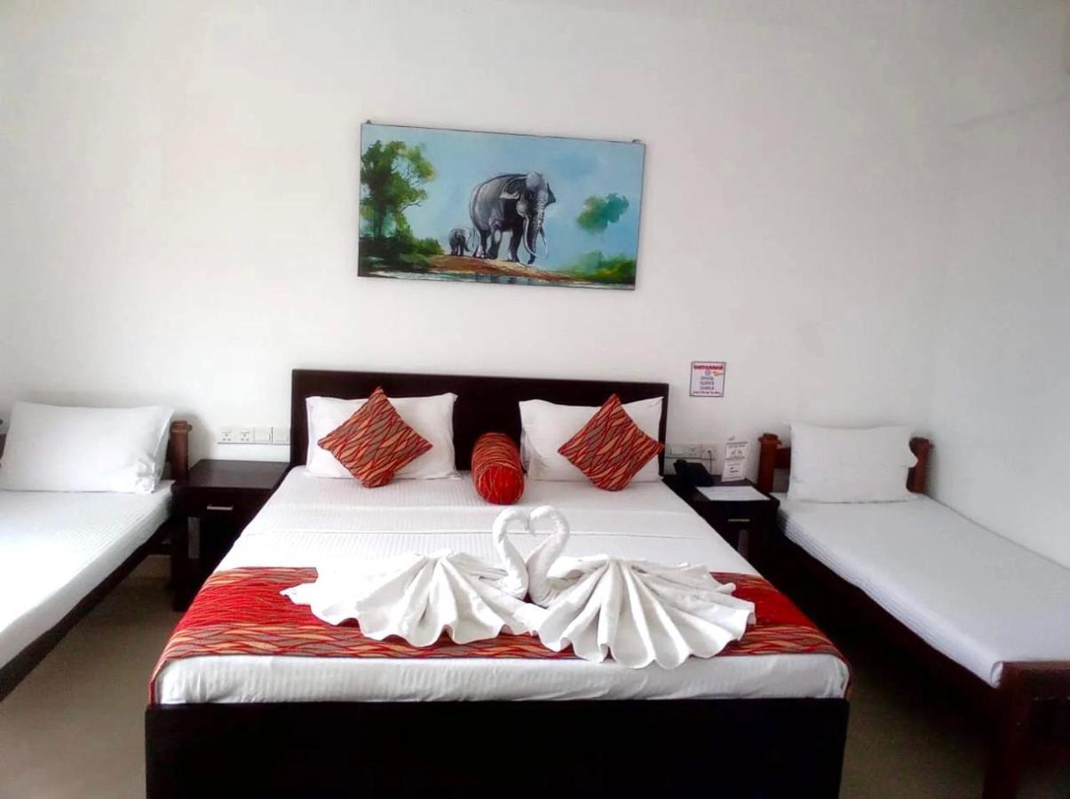 Crystal Resort Dikwella Bagian luar foto