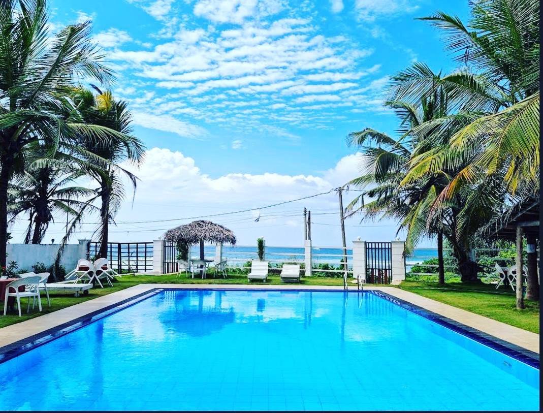 Crystal Resort Dikwella Bagian luar foto