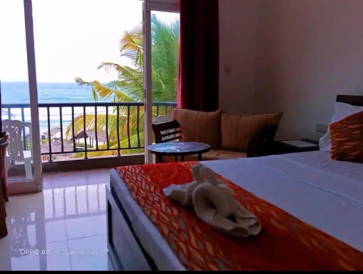 Crystal Resort Dikwella Bagian luar foto