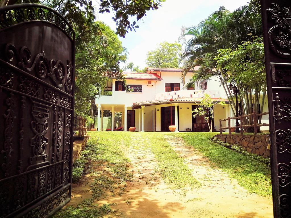 Crystal Resort Dikwella Bagian luar foto