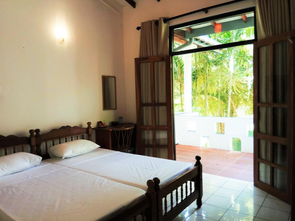 Crystal Resort Dikwella Bagian luar foto