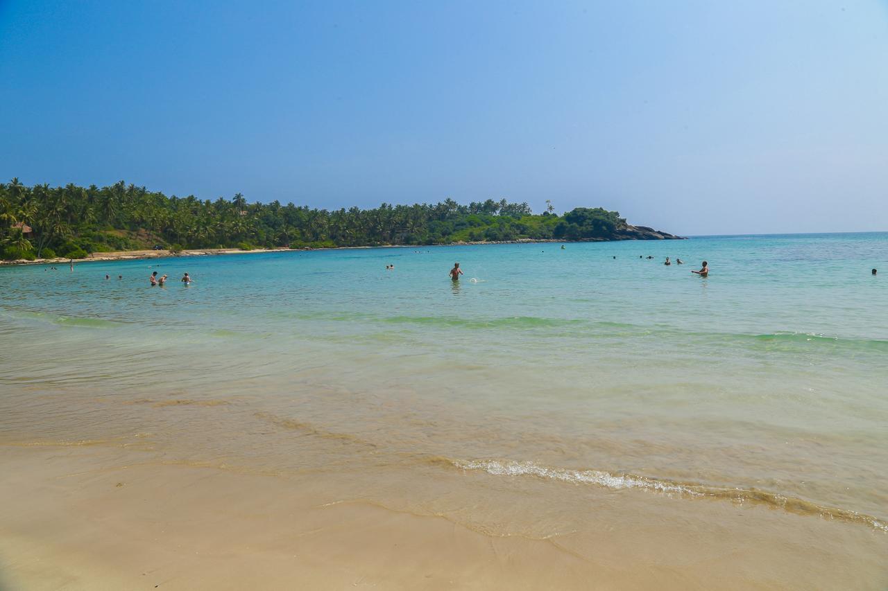 Crystal Resort Dikwella Bagian luar foto