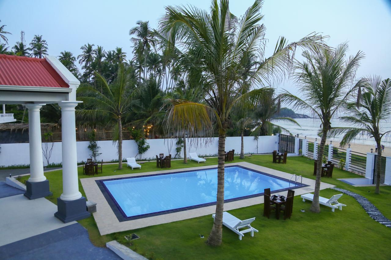 Crystal Resort Dikwella Bagian luar foto