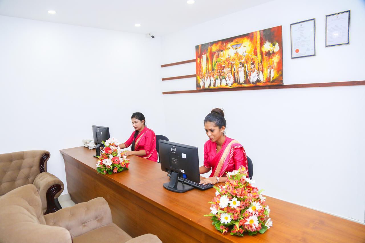 Crystal Resort Dikwella Bagian luar foto