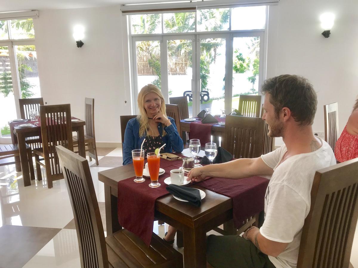 Crystal Resort Dikwella Bagian luar foto