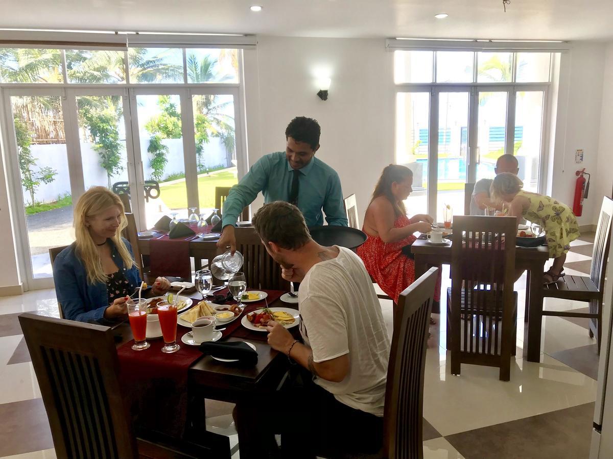 Crystal Resort Dikwella Bagian luar foto
