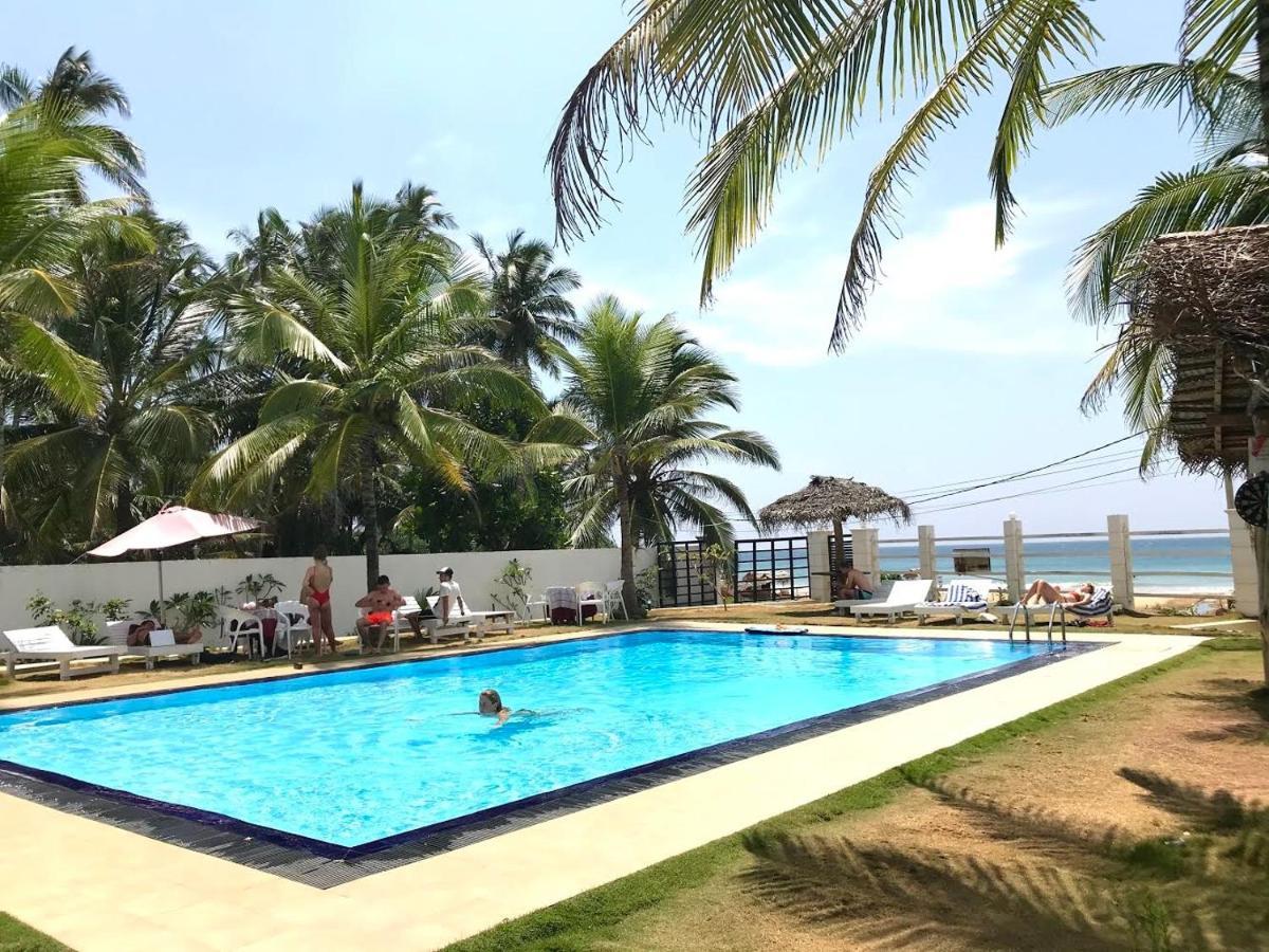 Crystal Resort Dikwella Bagian luar foto